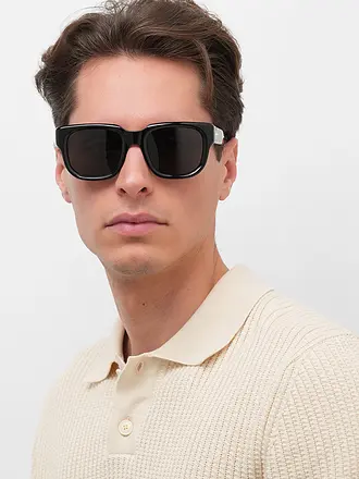 DAVID BECKHAM | Gafas de sol DB7146/S/52
Marca: DAVID BECKHAM
Color: negro
Categorías: Moda, Hombre

Material: Plástico | 